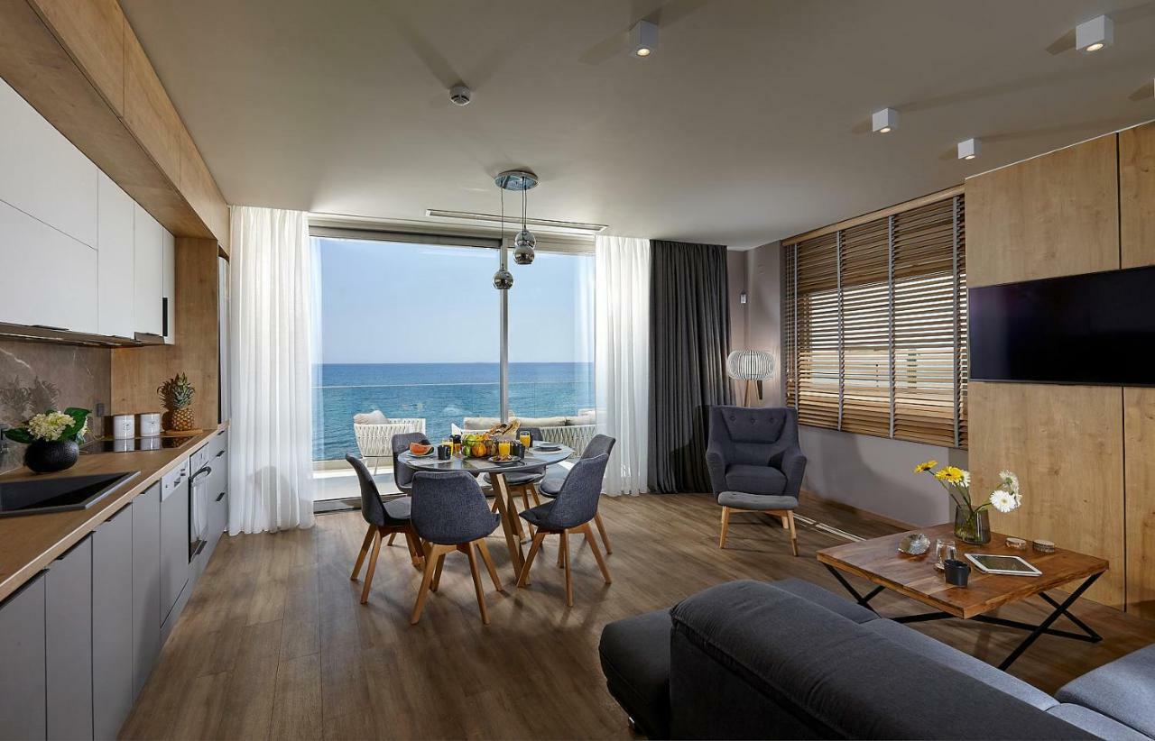 הרסוניסוס Seafront Apartments By Myseasight מראה חיצוני תמונה